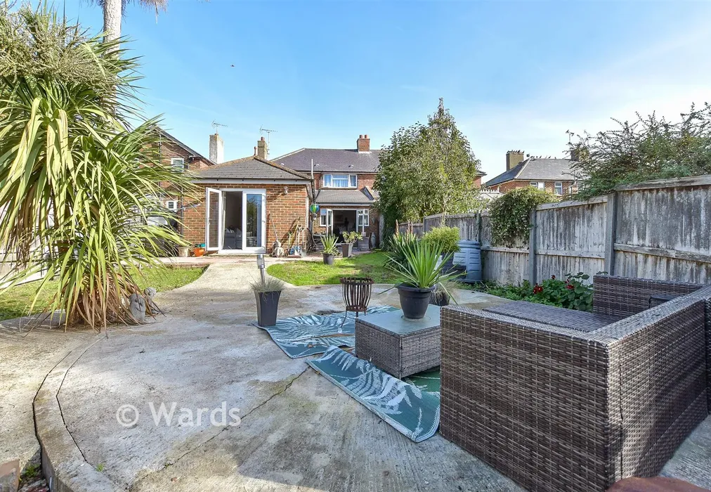 Rear Garden - Osborne Road, Willesborough, Ashford, Kent - Wards of Kent
