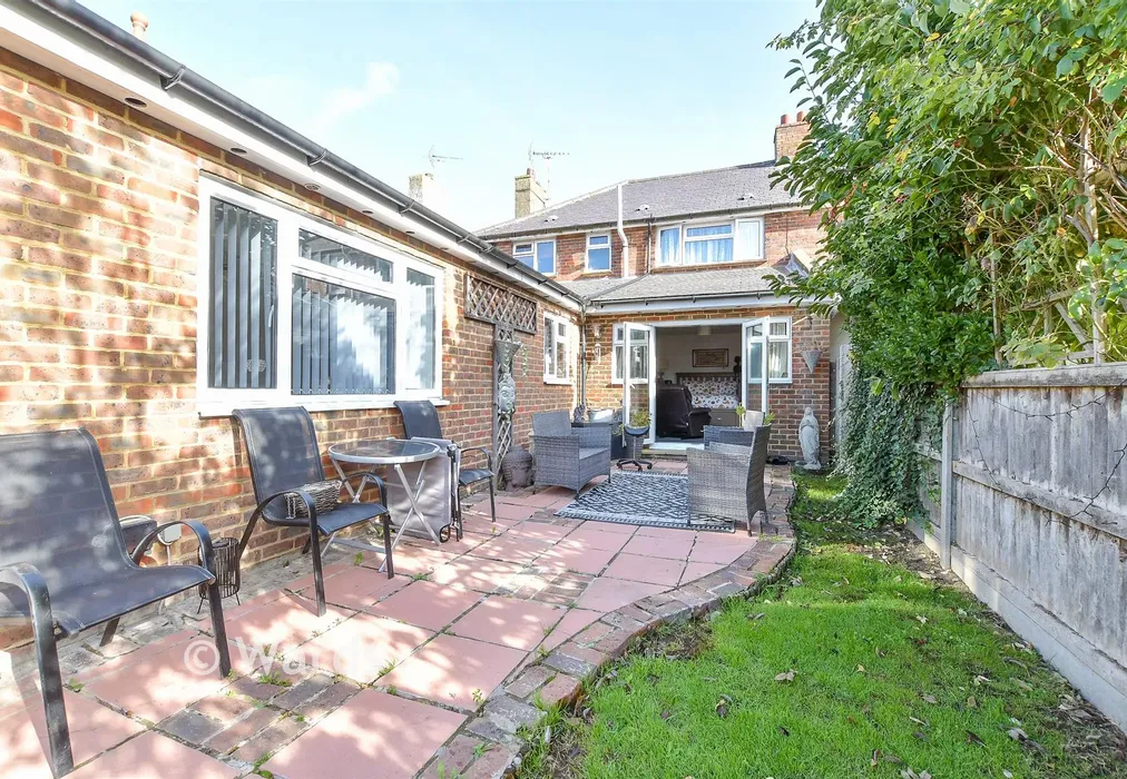 Patio/Decking - Osborne Road, Willesborough, Ashford, Kent - Wards of Kent