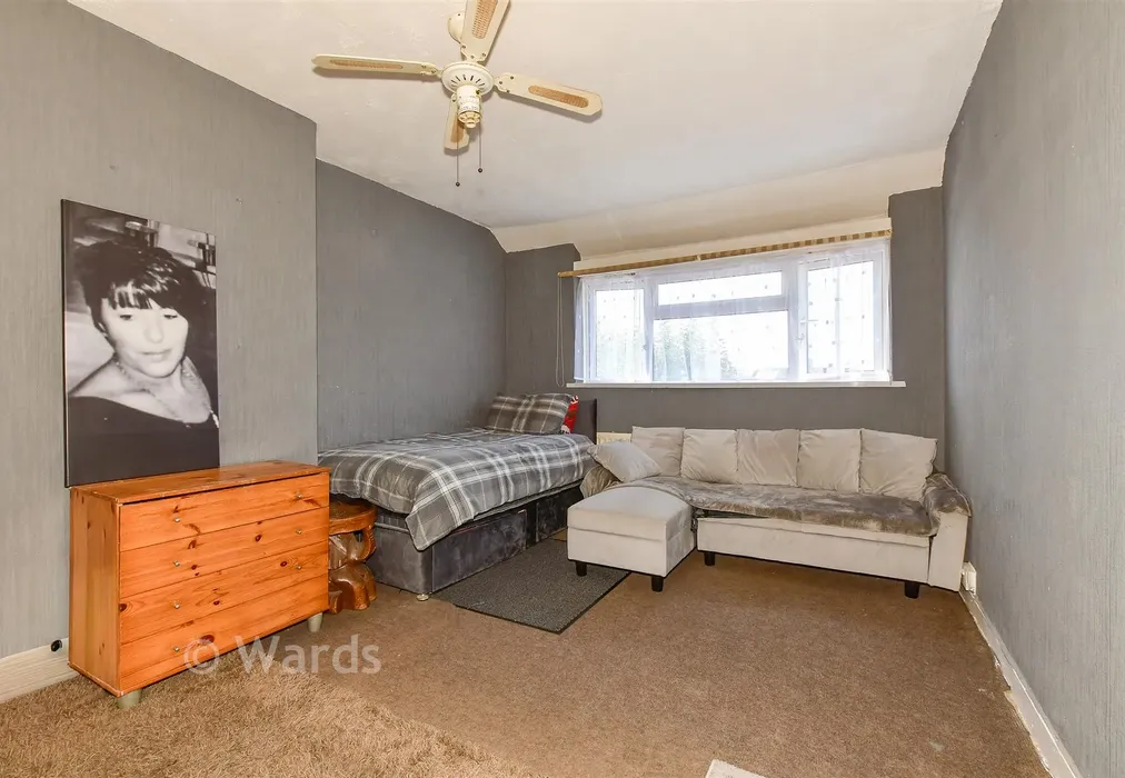 Bedroom 2 - Osborne Road, Willesborough, Ashford, Kent - Wards of Kent