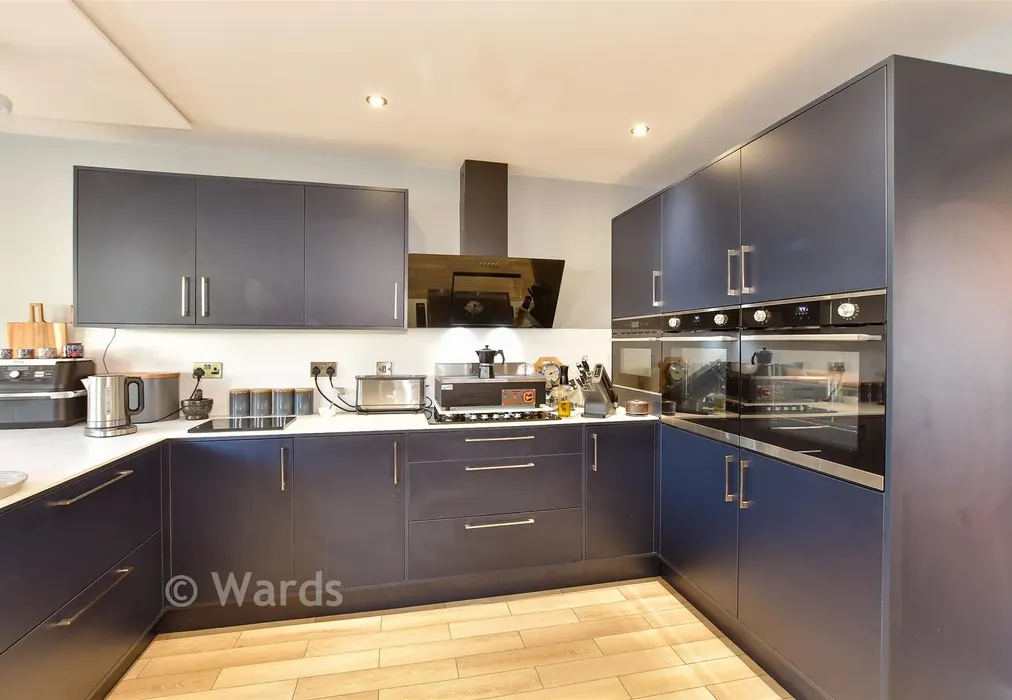 Kitchen - Osborne Road, Willesborough, Ashford, Kent - Wards of Kent