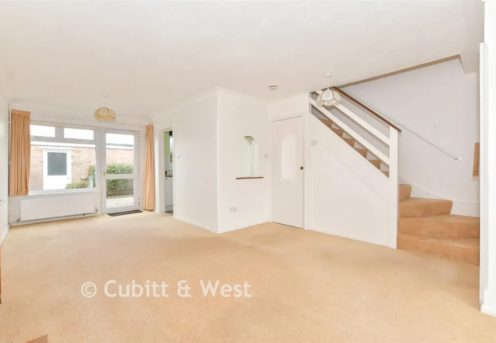 Internal Feature - Arundel Garden, Rustington, West Sussex - Wards of Kent