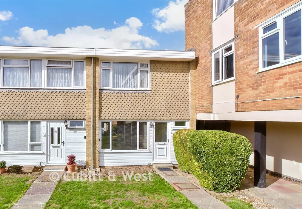External Feature 1 - Arundel Garden, Rustington, West Sussex - Wards of Kent