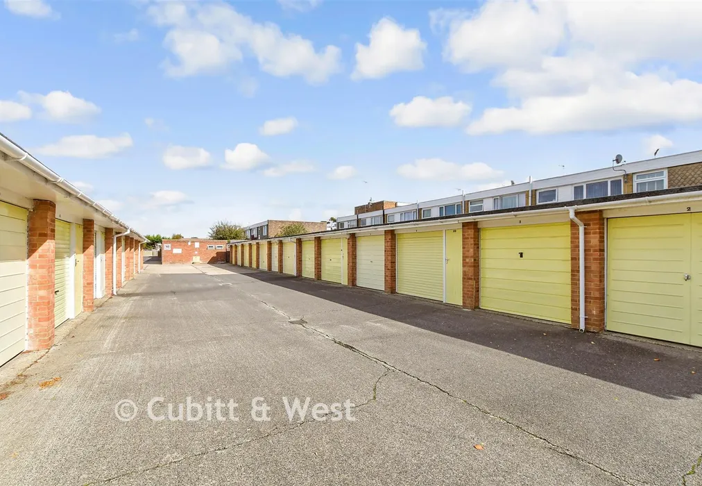 External Feature - Arundel Garden, Rustington, West Sussex - Wards of Kent