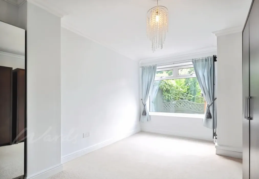 bed 1 - Lansdowne Road Tunbridge Wells TN1 - Wards of Kent
