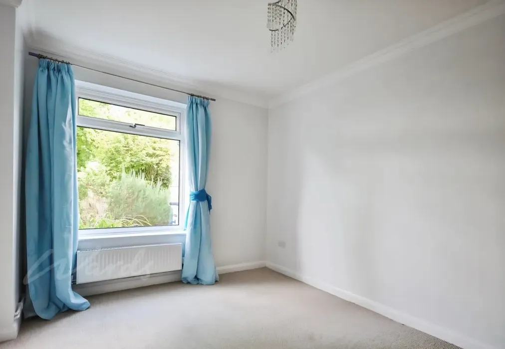bed 3 - Lansdowne Road Tunbridge Wells TN1 - Wards of Kent