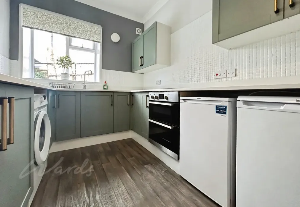 b078d191-kitchen - Upper Grosvenor Road Tunbridge Wells TN1 - Wards of Kent
