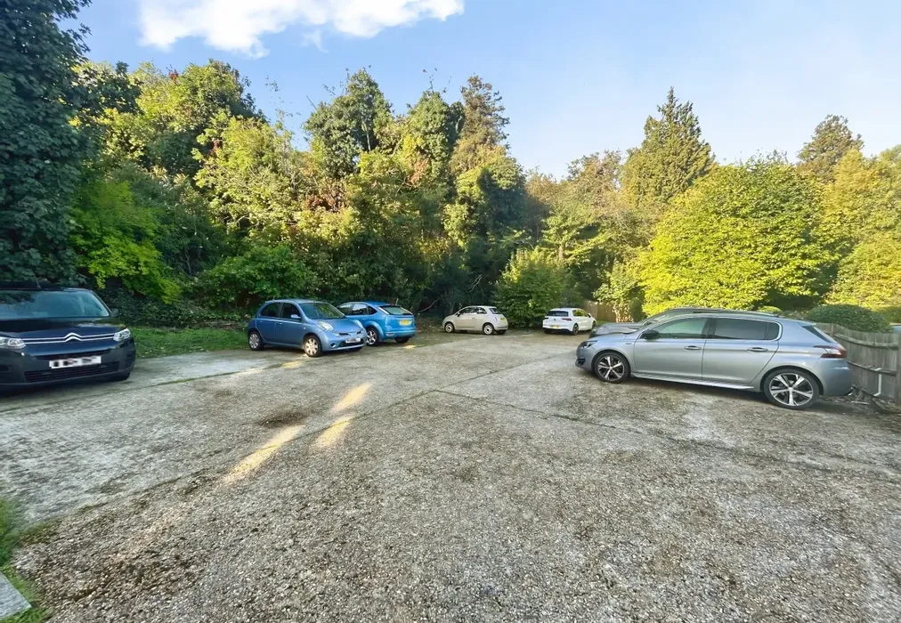 659d494f-parking (1) - Upper Grosvenor Road Tunbridge Wells TN1 - Wards of Kent