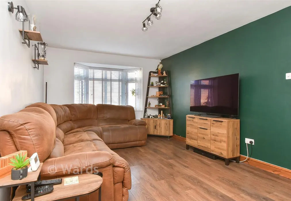 Lounge - Woolwich Close, Chatham, Kent - Wards of Kent