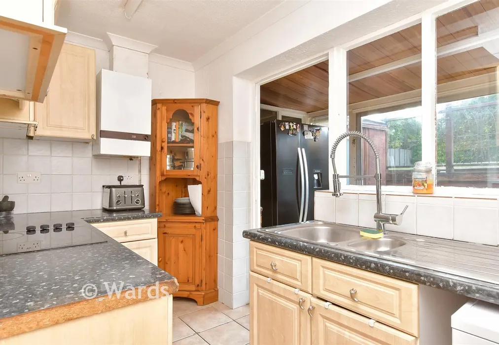 Kitchen - Woolwich Close, Chatham, Kent - Wards of Kent