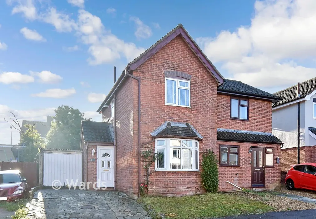 External - Woolwich Close, Chatham, Kent - Wards of Kent