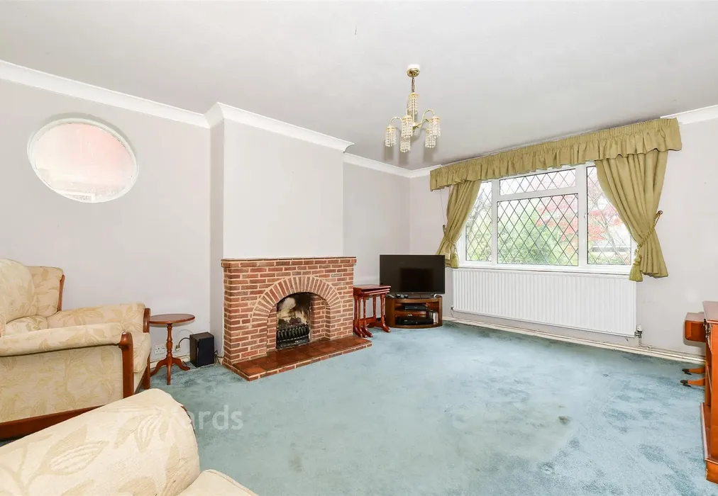 Lounge - Salts Avenue, Loose, Kent - Wards of Kent