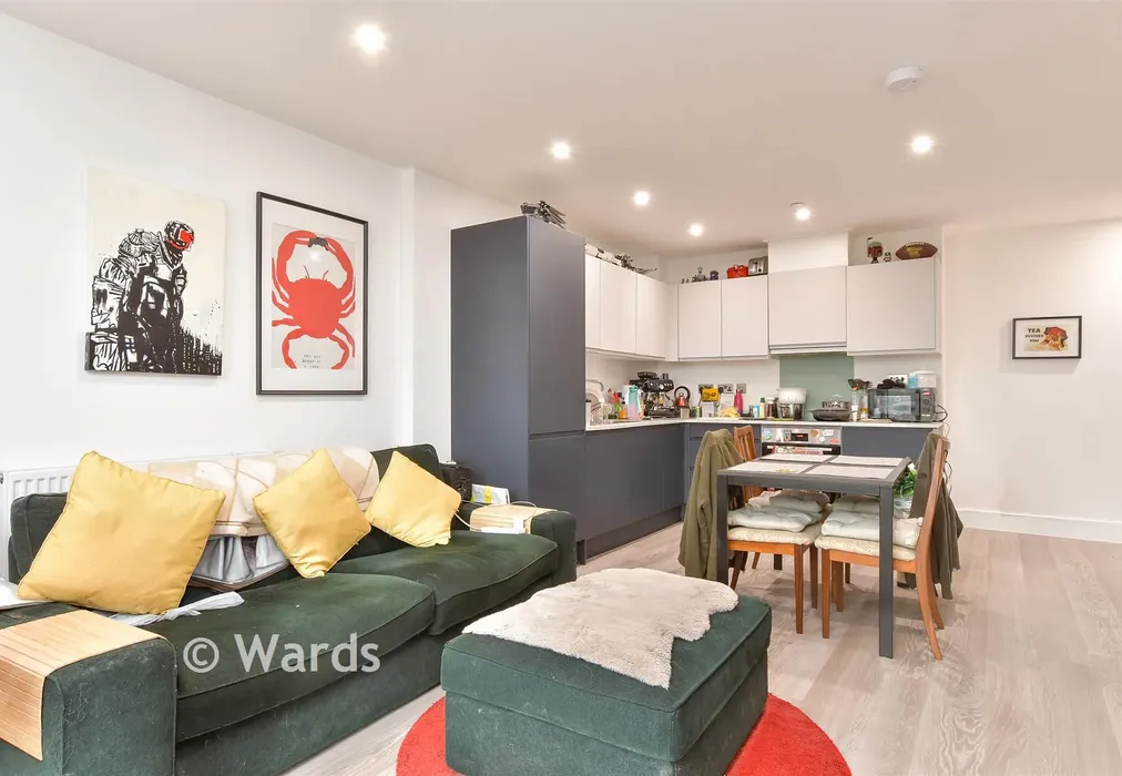 Lounge - Whiffens Avenue, Chatham, Kent - Wards of Kent