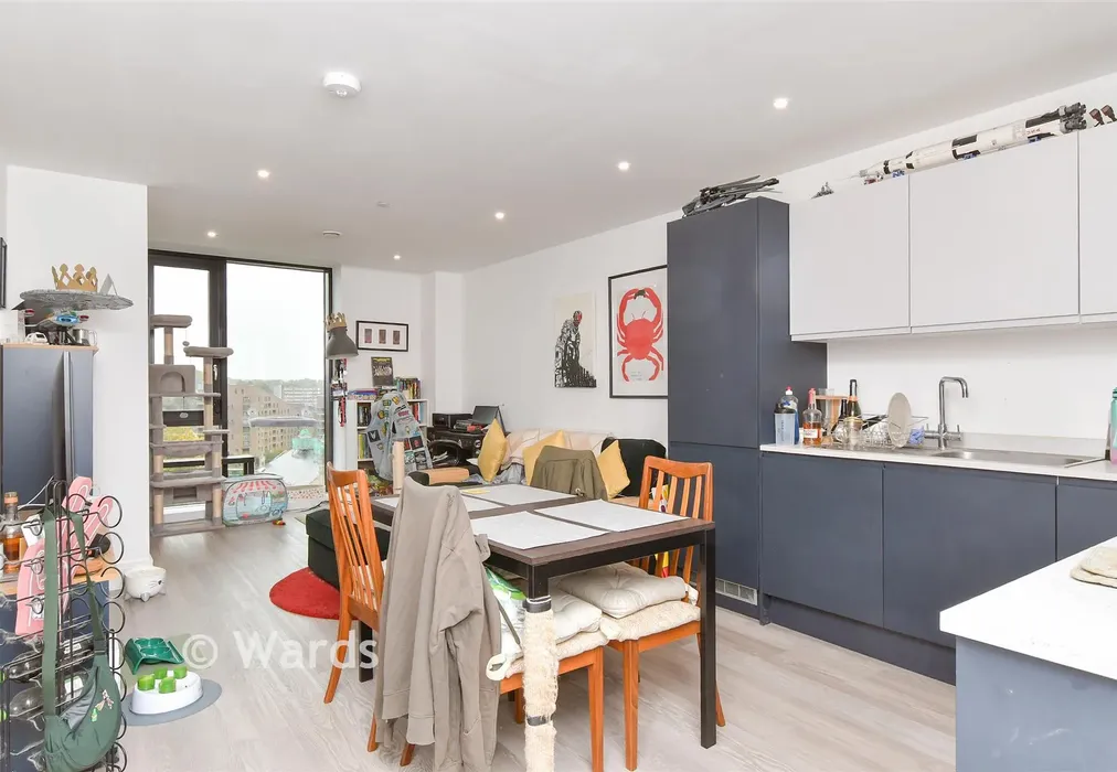 Kitchen - Diner - Whiffens Avenue, Chatham, Kent - Wards of Kent