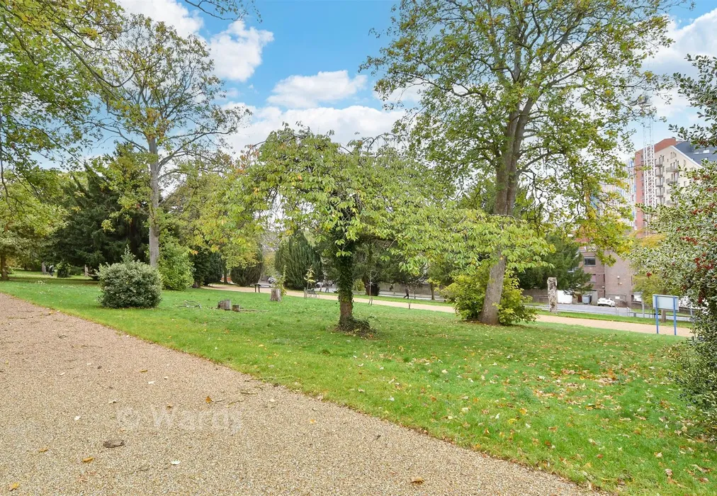 External Feature - Whiffens Avenue, Chatham, Kent - Wards of Kent